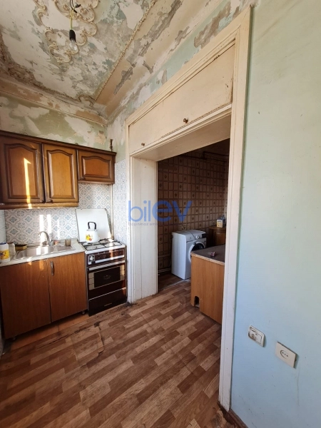Satış 2 otaqlı Köhnə Tikili bina evi  60m², Bakı