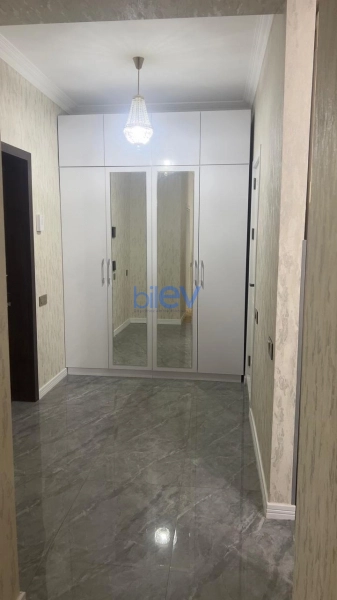 Aylıq Kirayə 2 otaqlı Yeni Tikili bina evi  70m², Bakı