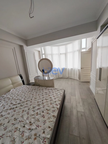 Satış 3 otaqlı Yeni Tikili bina evi  112m², Bakı