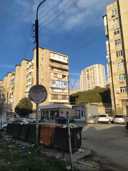 Satış 2 otaqlı Köhnə Tikili bina evi  60m², Bakı