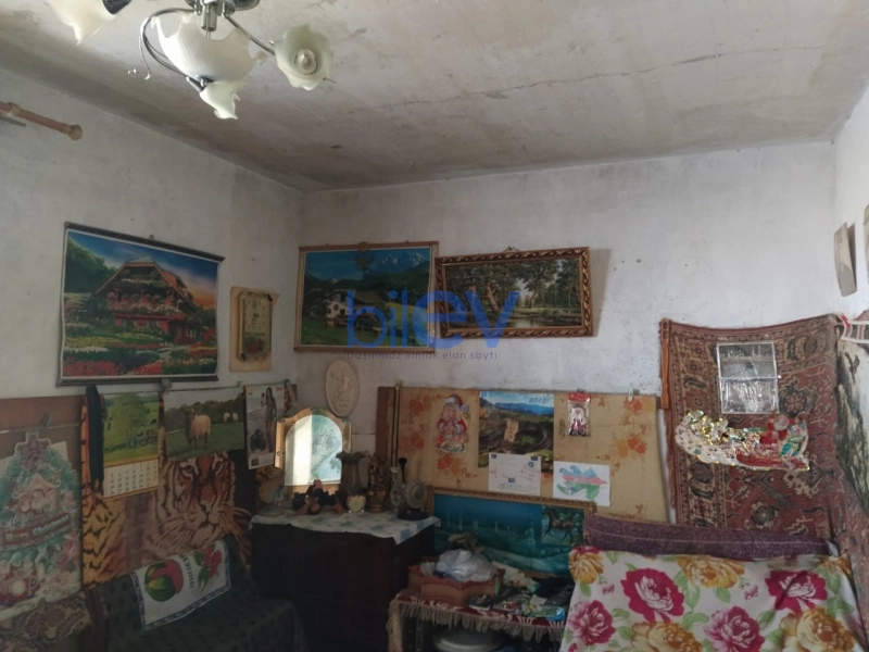 Satış 2 otaqlı Köhnə Tikili bina evi  60m², Bakı