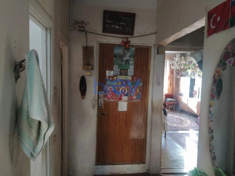 Satış 2 otaqlı Köhnə Tikili bina evi  60m², Bakı