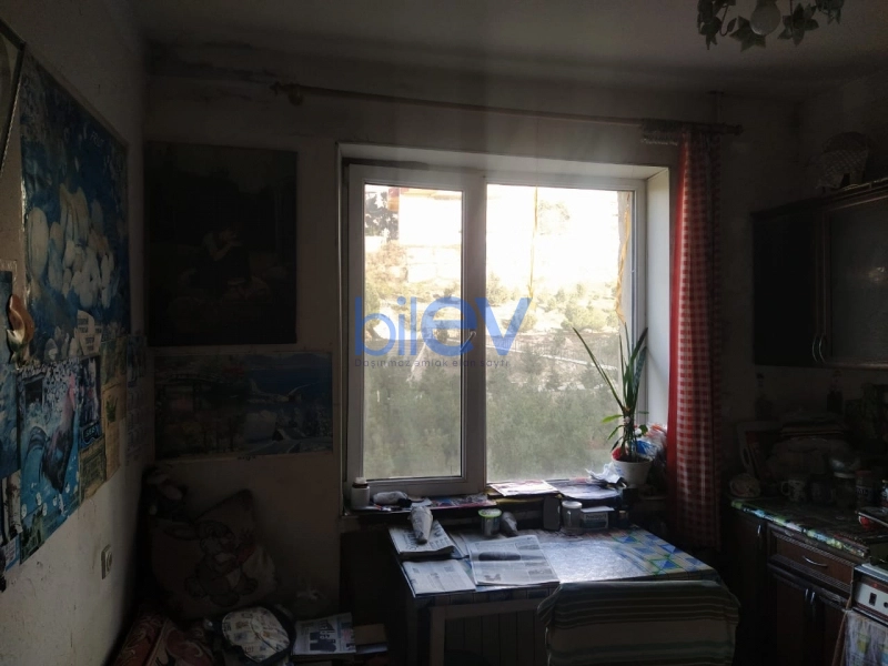 Satış 2 otaqlı Köhnə Tikili bina evi  60m², Bakı
