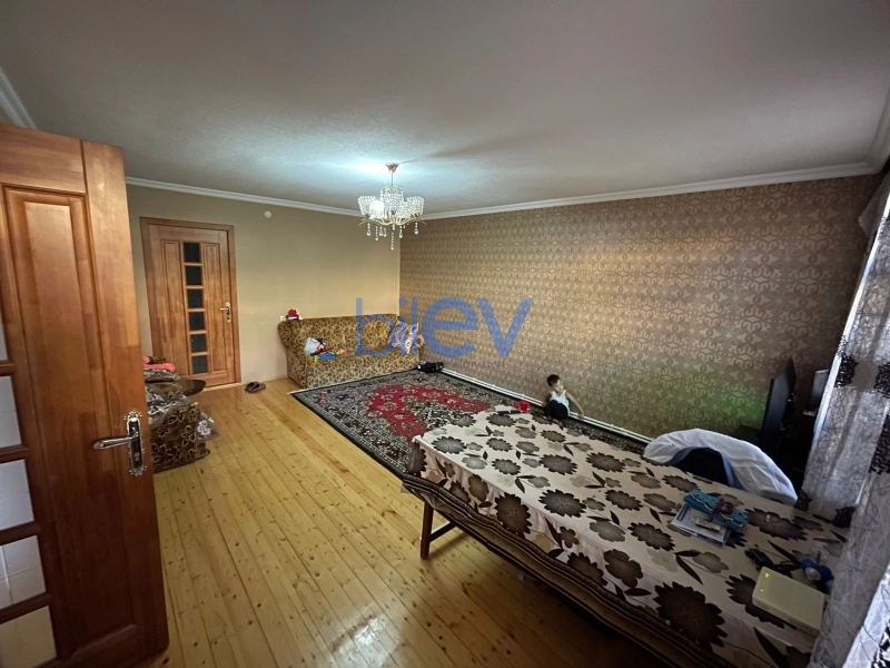 Satış 7 otaqlı Həyət evi  200m², Şamaxı