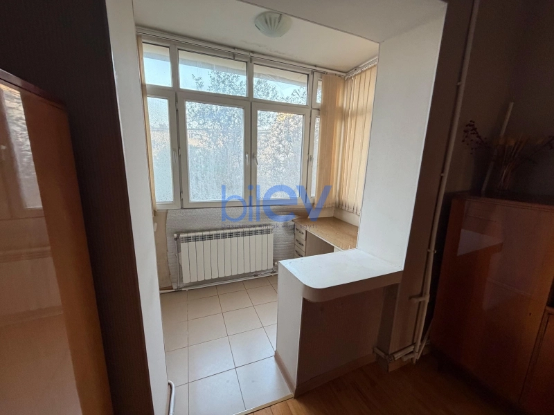 Satış 4 otaqlı Köhnə Tikili bina evi  90m², Bakı