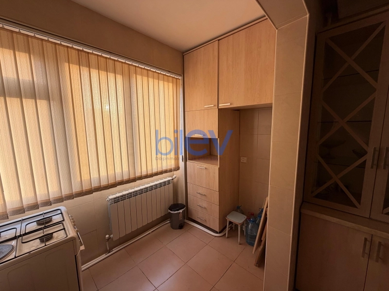 Satış 4 otaqlı Köhnə Tikili bina evi  90m², Bakı