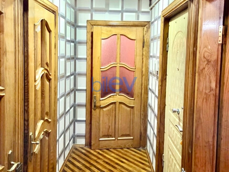 Satış 2 otaqlı Köhnə Tikili bina evi  55m², Bakı