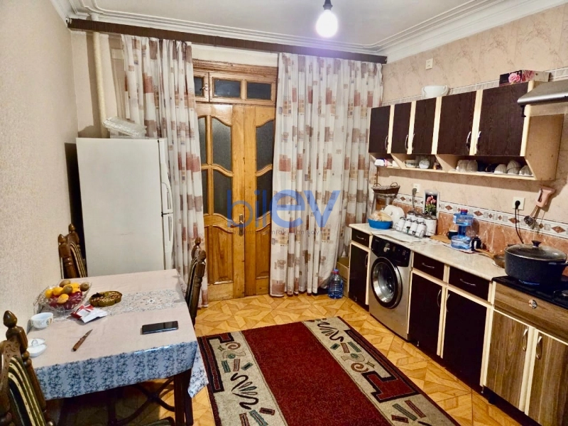 Satış 2 otaqlı Köhnə Tikili bina evi  55m², Bakı