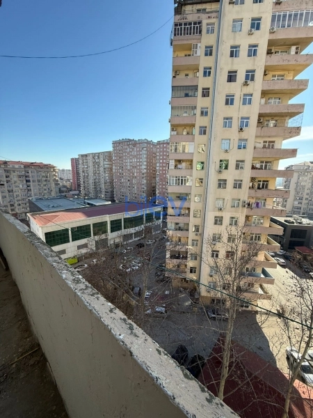 Satış 4 otaqlı Köhnə Tikili bina evi  100m², Bakı