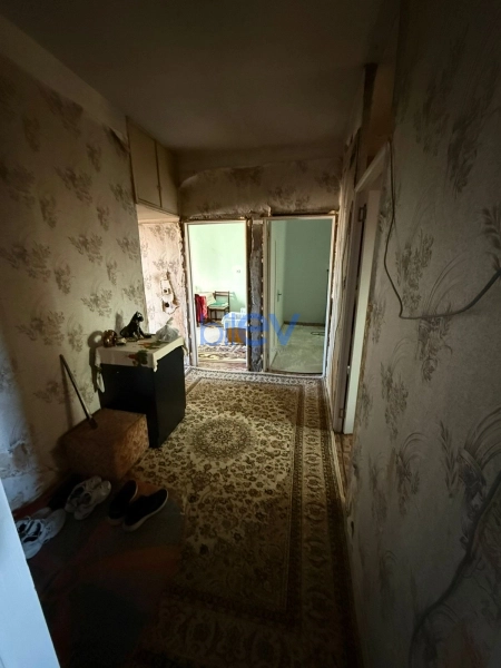 Satış 4 otaqlı Köhnə Tikili bina evi  100m², Bakı