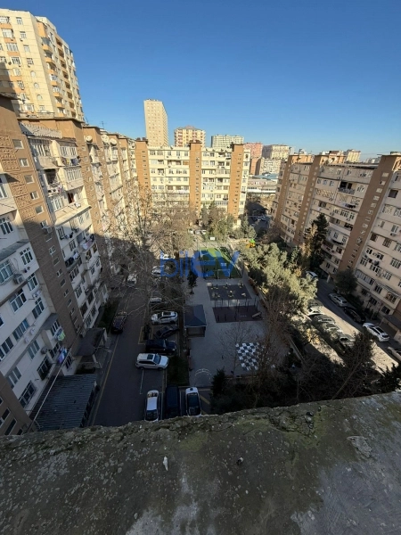 Satış 4 otaqlı Köhnə Tikili bina evi  100m², Bakı