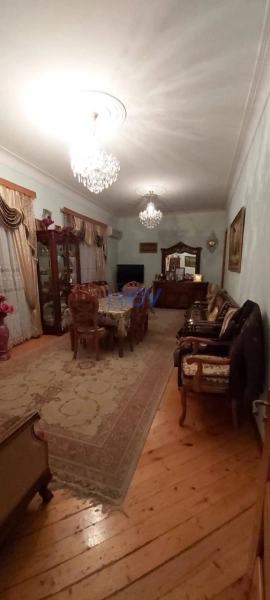 Satış 7 otaqlı Həyət evi  340m², Bakı