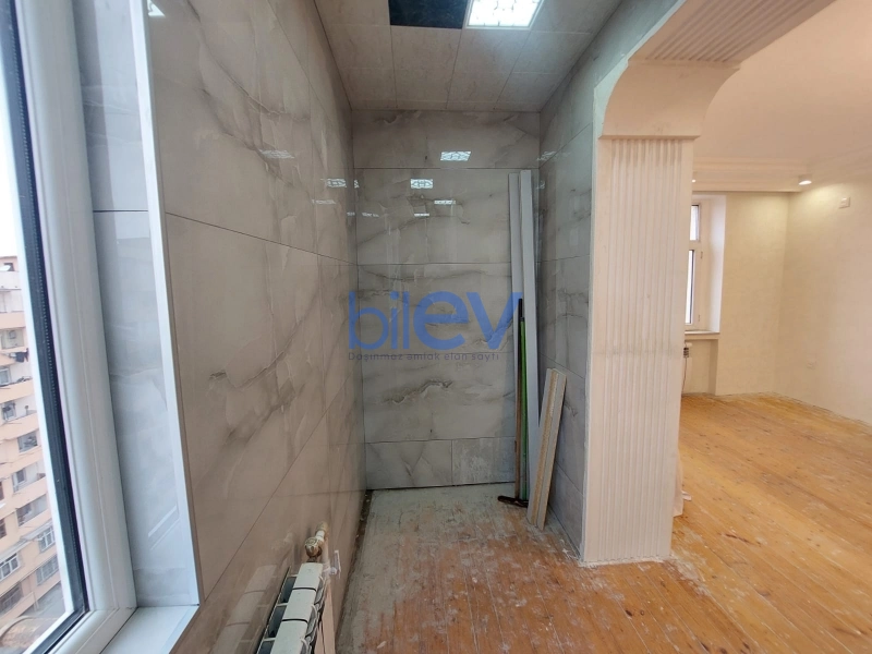 Satış 3 otaqlı Köhnə Tikili bina evi  65m², Bakı