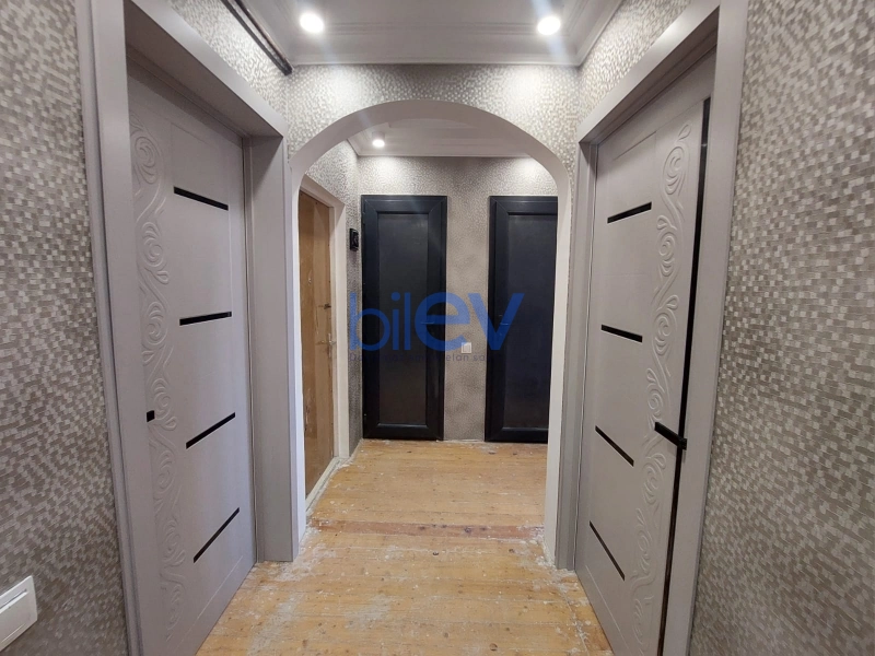 Satış 3 otaqlı Köhnə Tikili bina evi  65m², Bakı