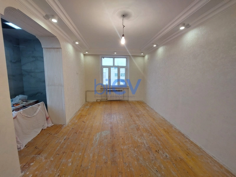 Satış 3 otaqlı Köhnə Tikili bina evi  65m², Bakı