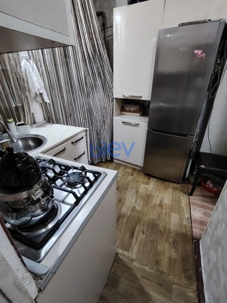 Satış 1 otaqlı Köhnə Tikili bina evi  36m², Bakı