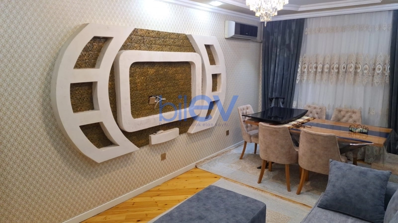 Satış 5 otaqlı Köhnə Tikili bina evi  125m², Bakı