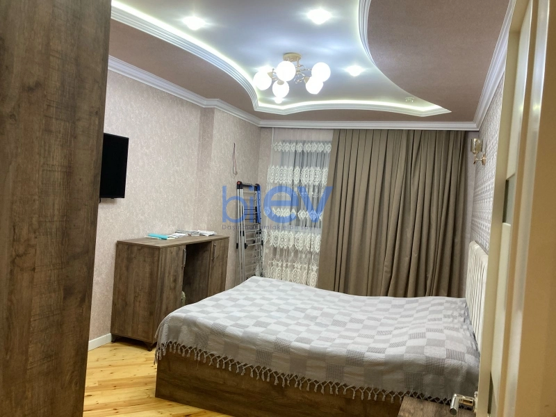 Satış 5 otaqlı Köhnə Tikili bina evi  125m², Bakı