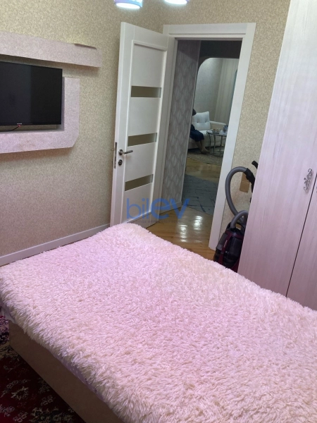 Satış 5 otaqlı Köhnə Tikili bina evi  125m², Bakı