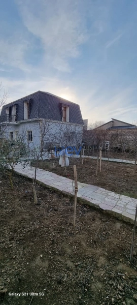 Satış 6 otaqlı Bağ evi  220m², Bakı
