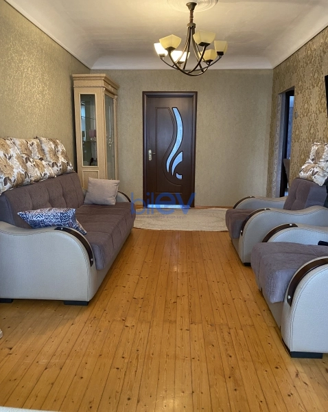Satış 3 otaqlı Köhnə Tikili bina evi  67m², Bakı