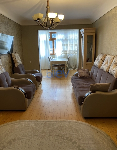 Satış 3 otaqlı Köhnə Tikili bina evi  67m², Bakı