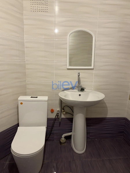 Satış 3 otaqlı Köhnə Tikili bina evi  67m², Bakı
