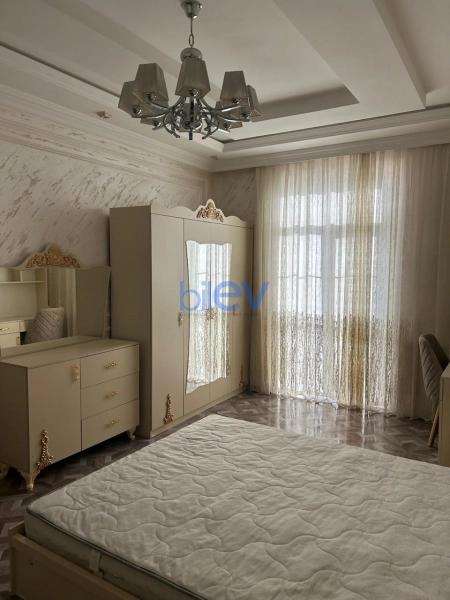 Satış 4 otaqlı Yeni Tikili bina evi  165m², Bakı