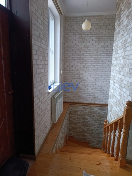 Satış 6 otaqlı Həyət evi  240m², Bakı