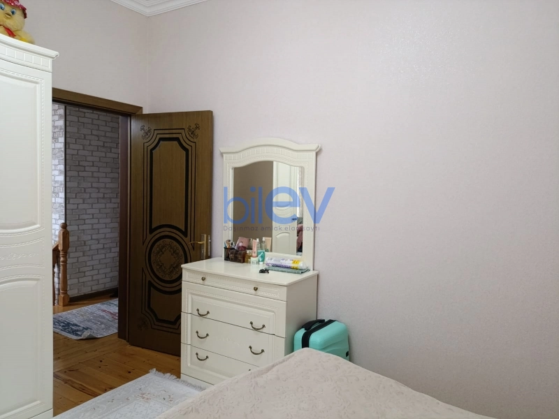Satış 6 otaqlı Həyət evi  240m², Bakı