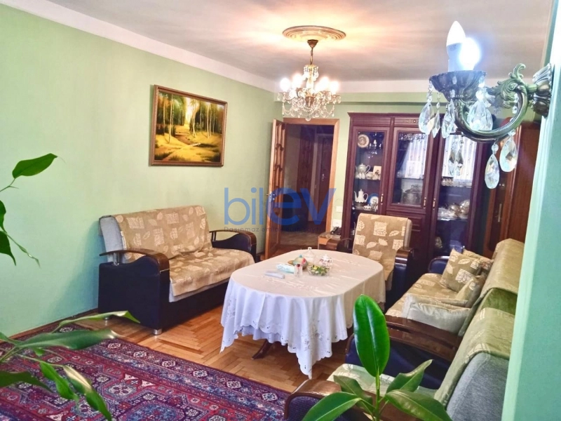 Satış 3 otaqlı Köhnə Tikili bina evi  85m², Bakı