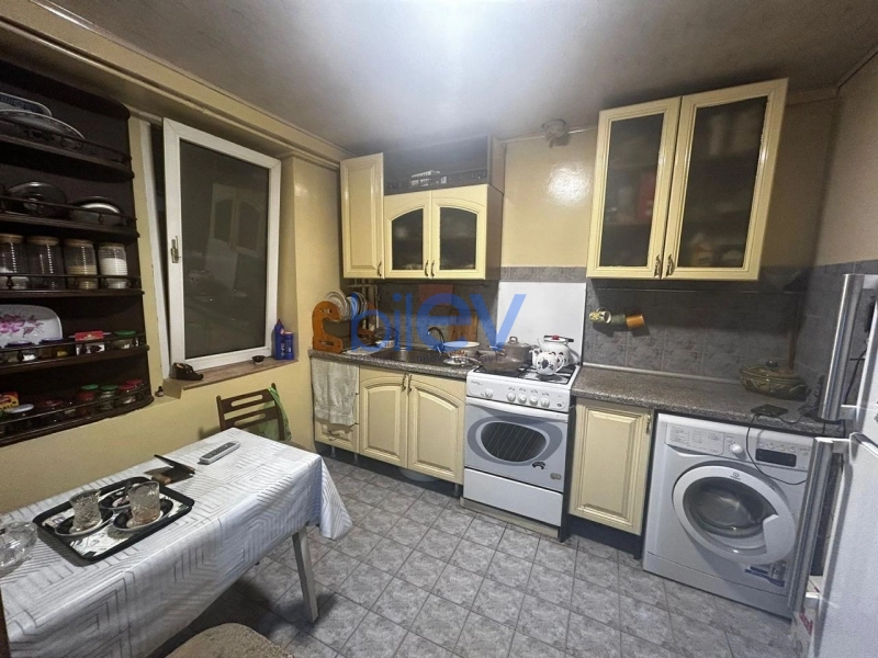 Satış 3 otaqlı Köhnə Tikili bina evi  85m², Bakı