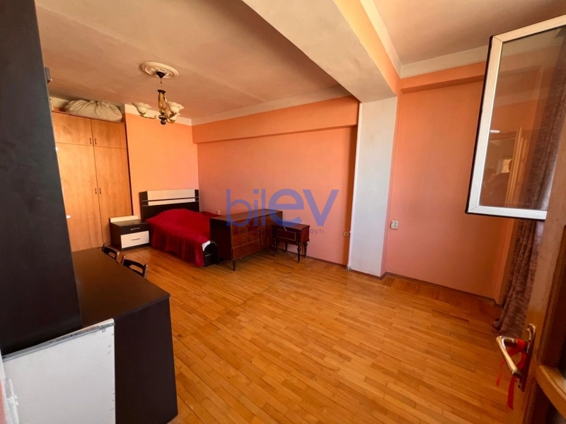 Satış 3 otaqlı Köhnə Tikili bina evi  85m², Bakı