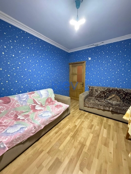 Satış 3 otaqlı Köhnə Tikili bina evi  75m², Bakı