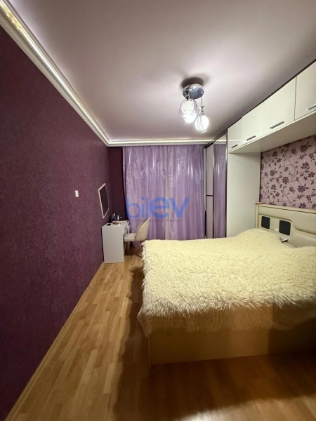 Satış 3 otaqlı Köhnə Tikili bina evi  75m², Bakı