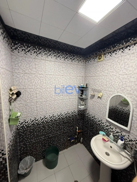 Satış 4 otaqlı Köhnə Tikili bina evi  96m², Sumqayıt