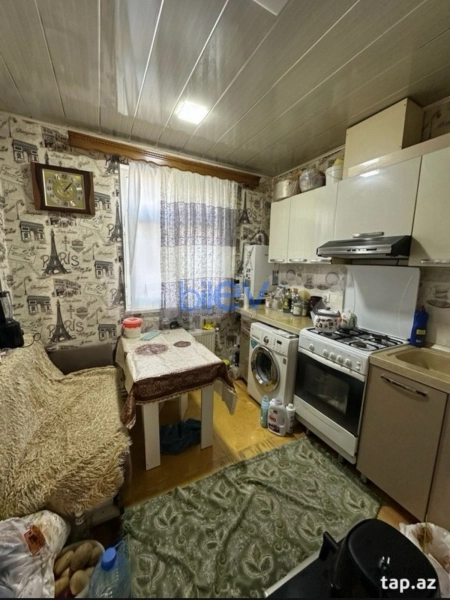 Satış 4 otaqlı Köhnə Tikili bina evi  96m², Sumqayıt