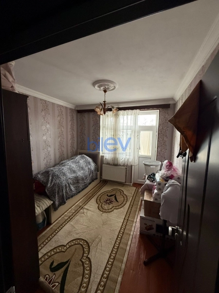 Satış 4 otaqlı Köhnə Tikili bina evi  96m², Sumqayıt