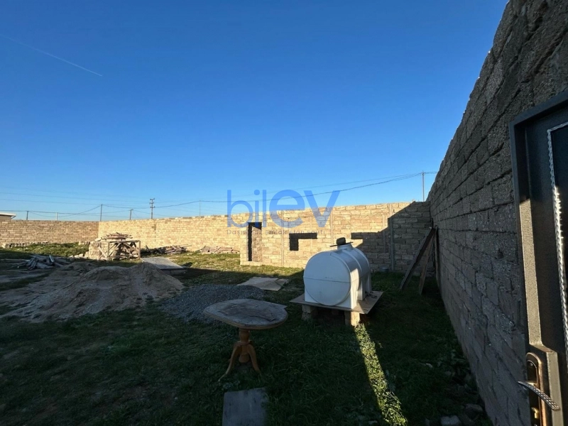 Satış  otaqlı Torpaq  700m², Bakı