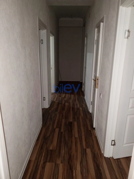 Aylıq Kirayə 3 otaqlı Yeni Tikili bina evi  80m², Bakı