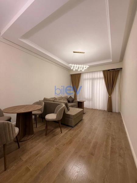 Aylıq Kirayə 3 otaqlı Yeni Tikili bina evi  80m², Bakı