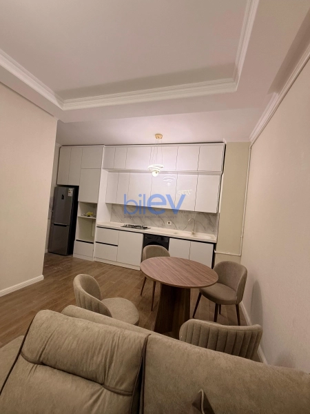Aylıq Kirayə 3 otaqlı Yeni Tikili bina evi  80m², Bakı