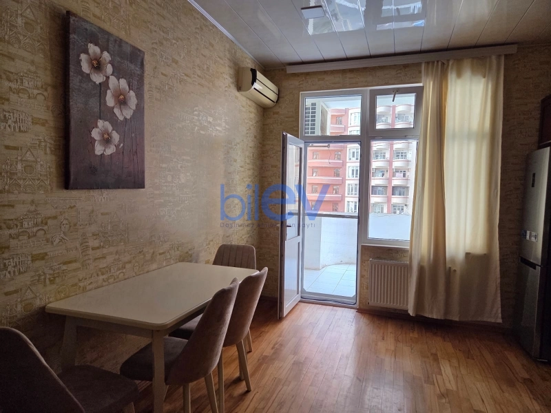 Aylıq Kirayə 3 otaqlı Yeni Tikili bina evi  140m², Bakı