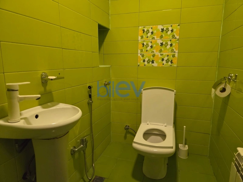 Aylıq Kirayə 3 otaqlı Yeni Tikili bina evi  140m², Bakı