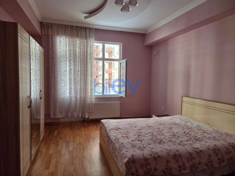 Aylıq Kirayə 3 otaqlı Yeni Tikili bina evi  140m², Bakı