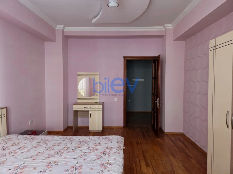 Aylıq Kirayə 3 otaqlı Yeni Tikili bina evi  140m², Bakı