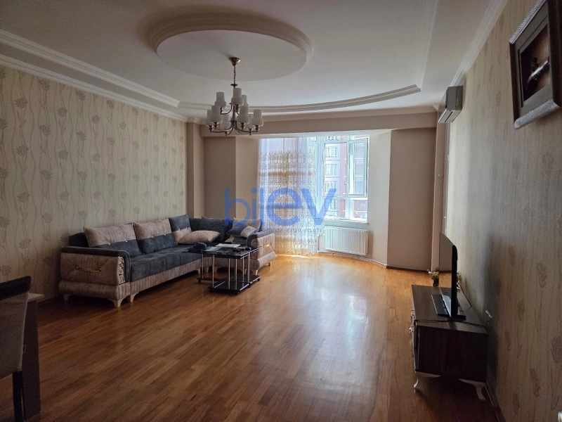 Aylıq Kirayə 3 otaqlı Yeni Tikili bina evi  140m², Bakı