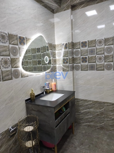 Satış 2 otaqlı Yeni Tikili bina evi  72m², Bakı