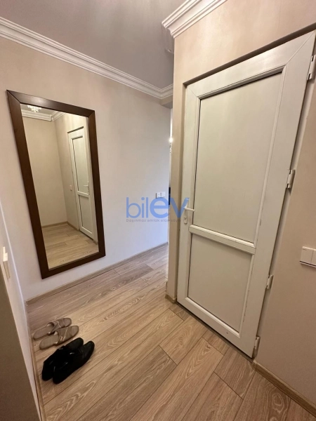 Satış 1 otaqlı Köhnə Tikili bina evi  40m², Bakı