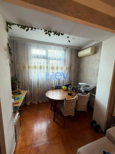 Satış 2 otaqlı Köhnə Tikili bina evi  60m², Bakı